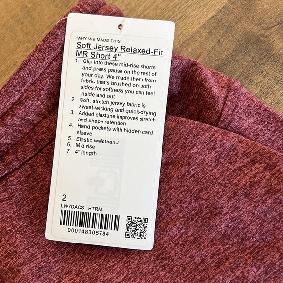 Lululemon soft jersey relaxed fit 4” shorts - Picture 3 of 4